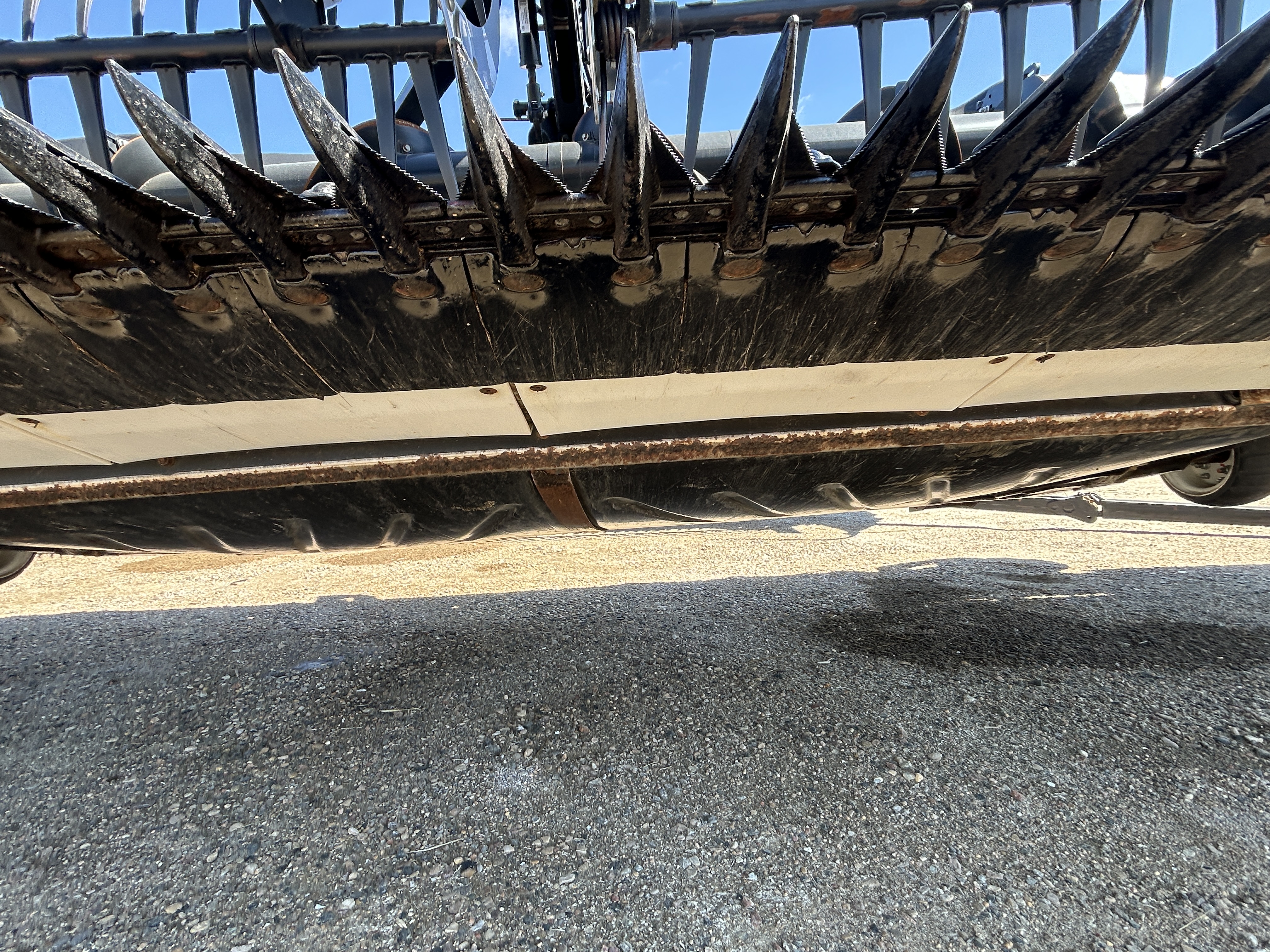 2024 MacDon FD240 Header Draper Flex