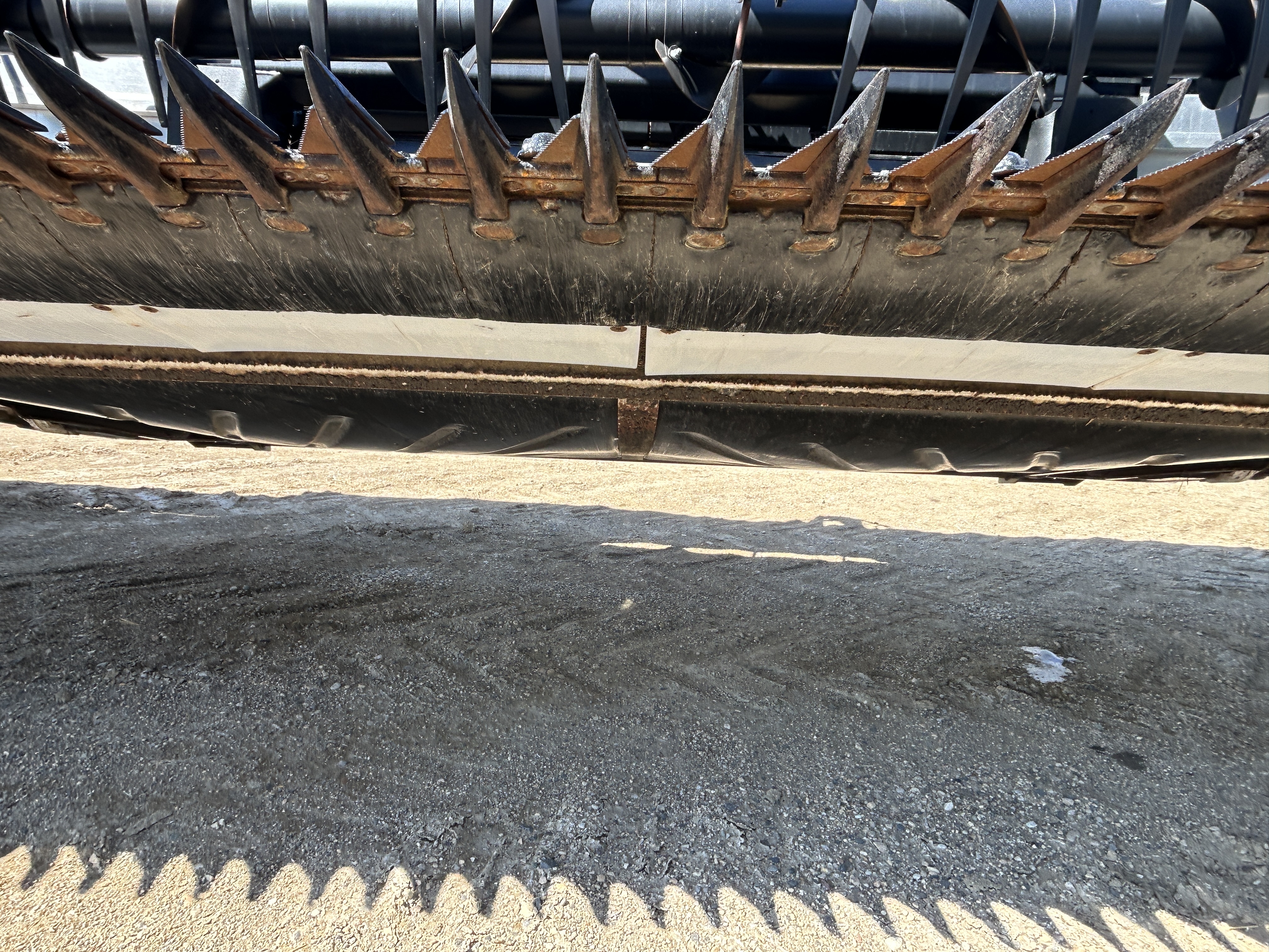 2023 MacDon FD240 Header Draper Flex