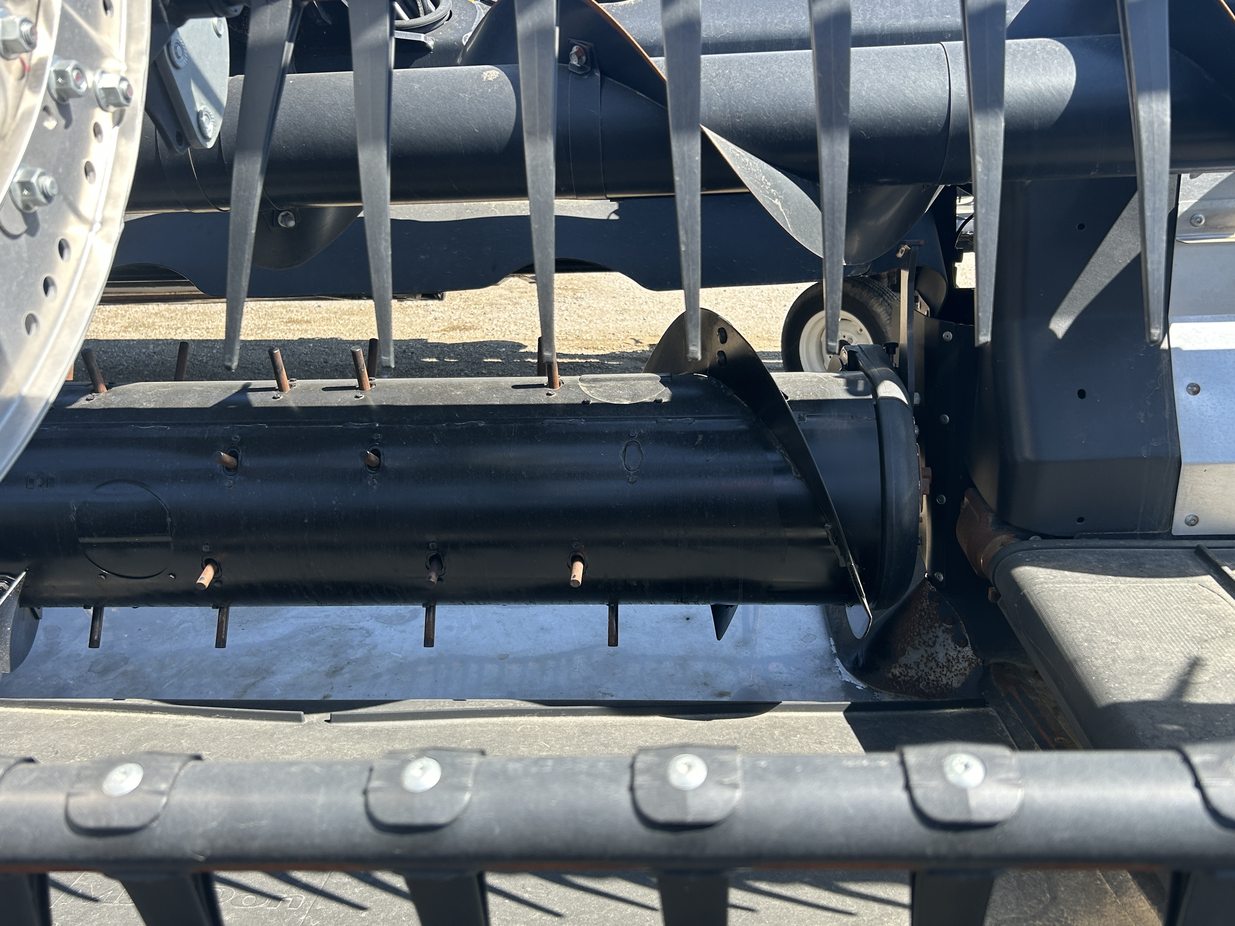 2023 MacDon FD240 Header Draper Flex