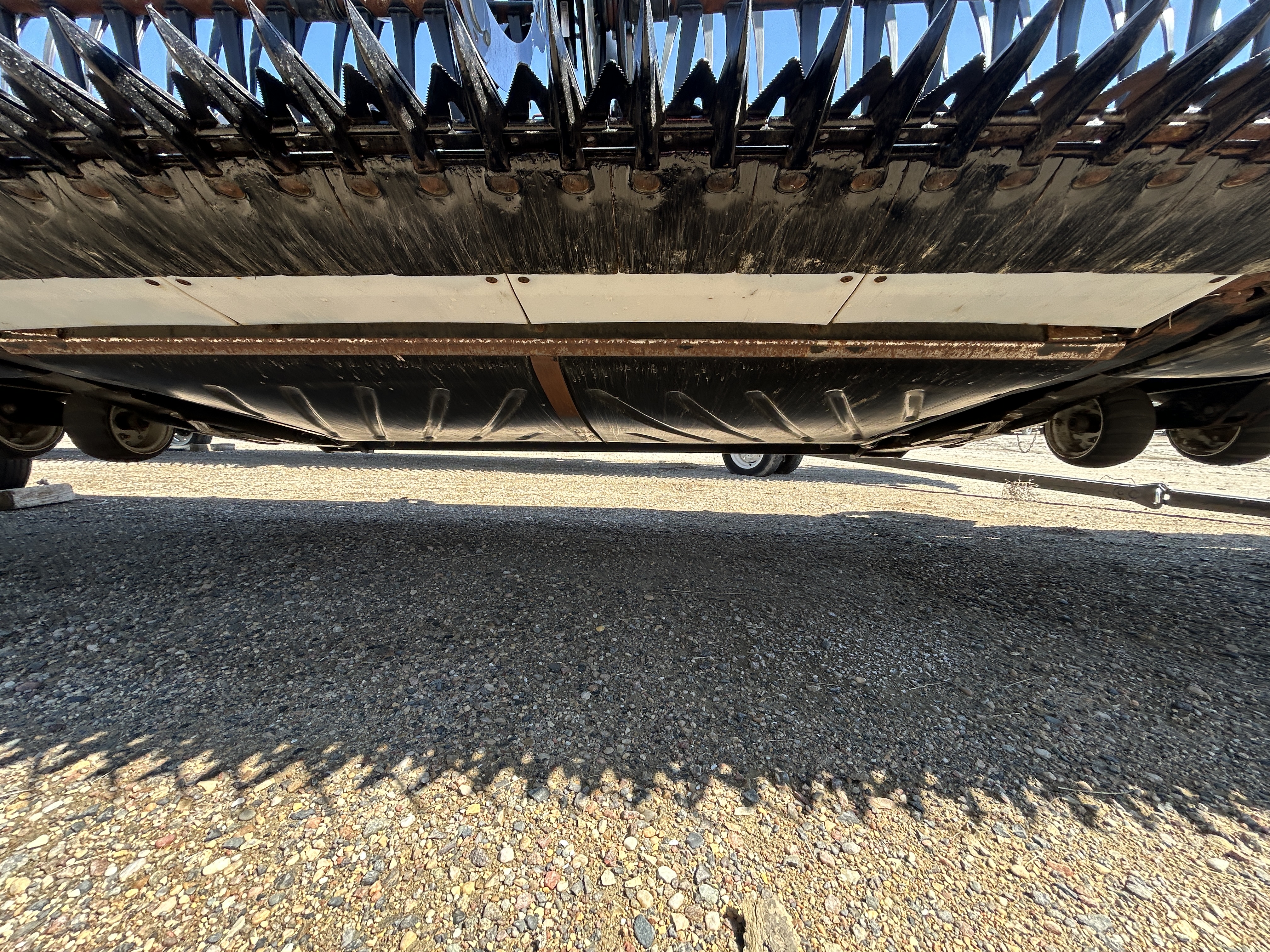 2023 MacDon FD240 Header Draper Flex