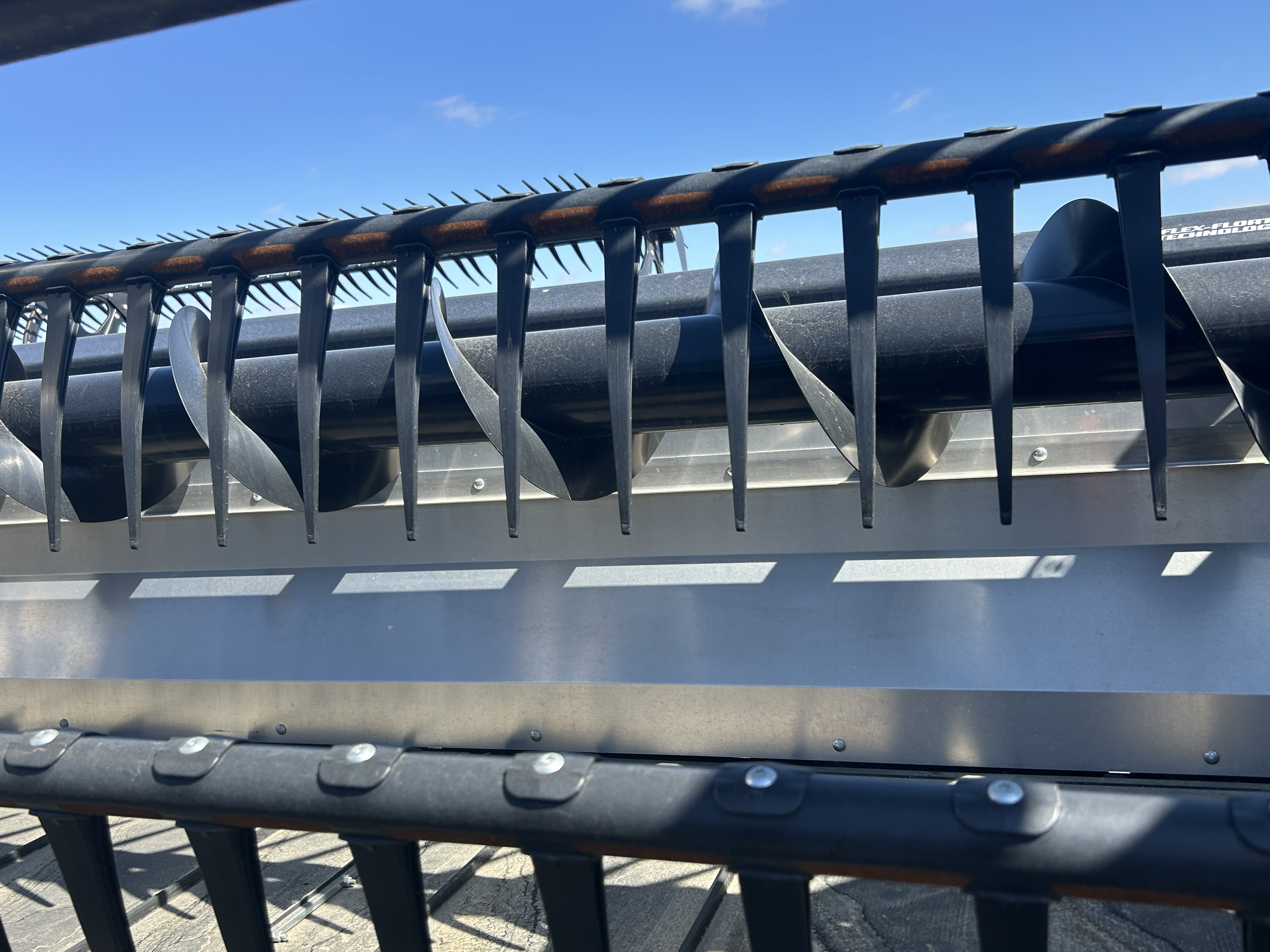 2023 MacDon FD240 Header Draper Flex