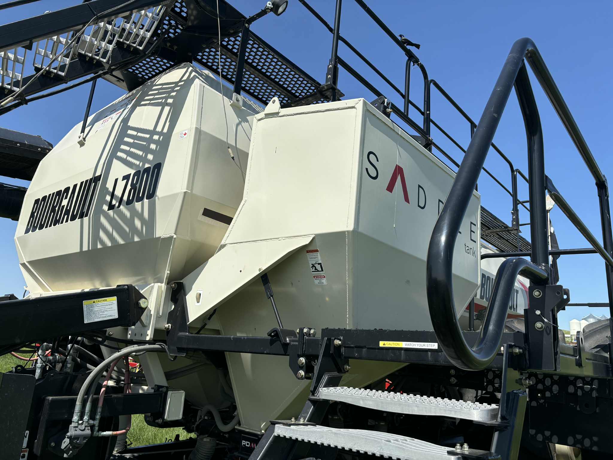 2015 Bourgault 3320-66-10 & 2014 L7800 Air Drill
