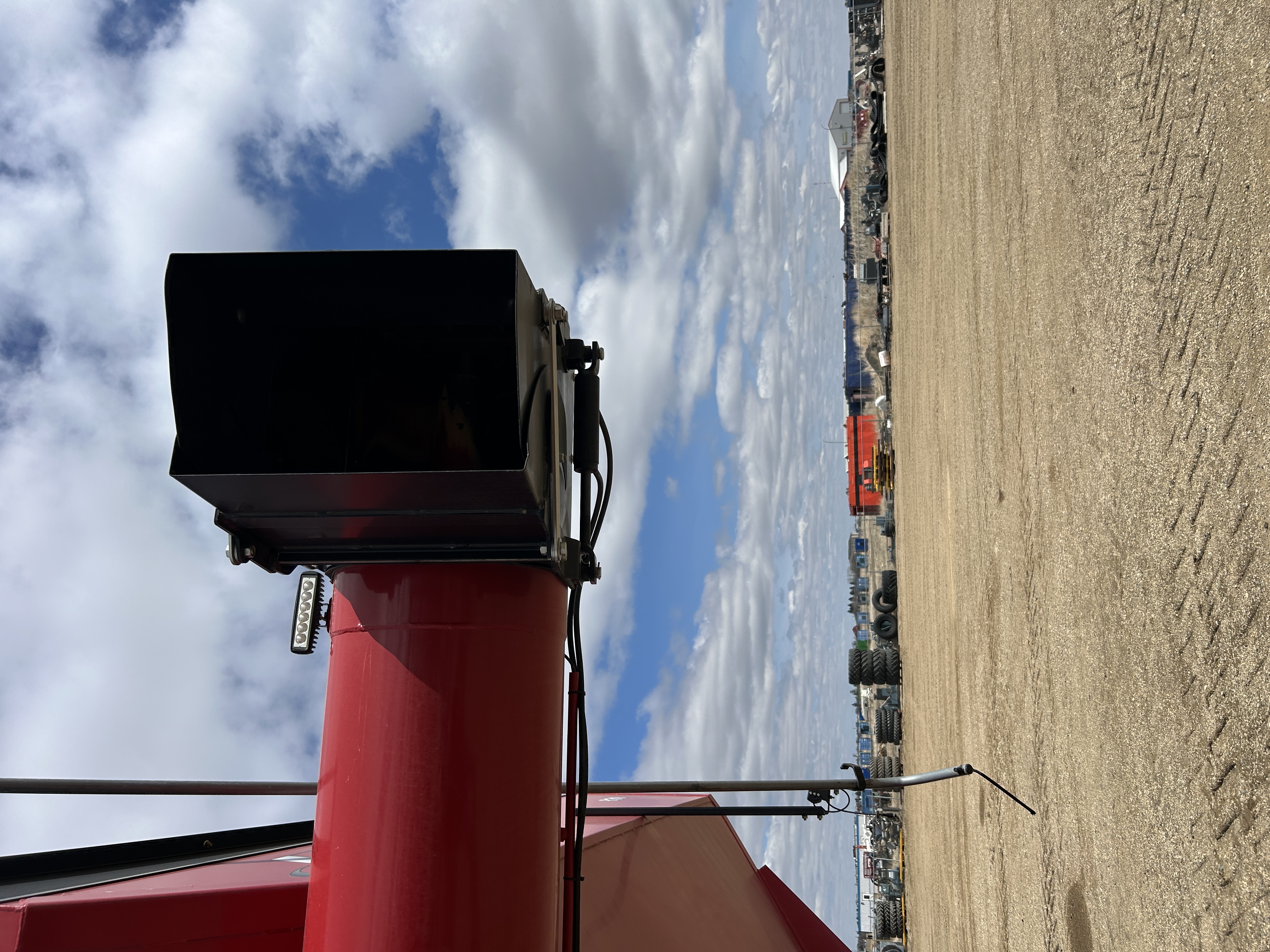 2017 Parker 839 Grain Cart