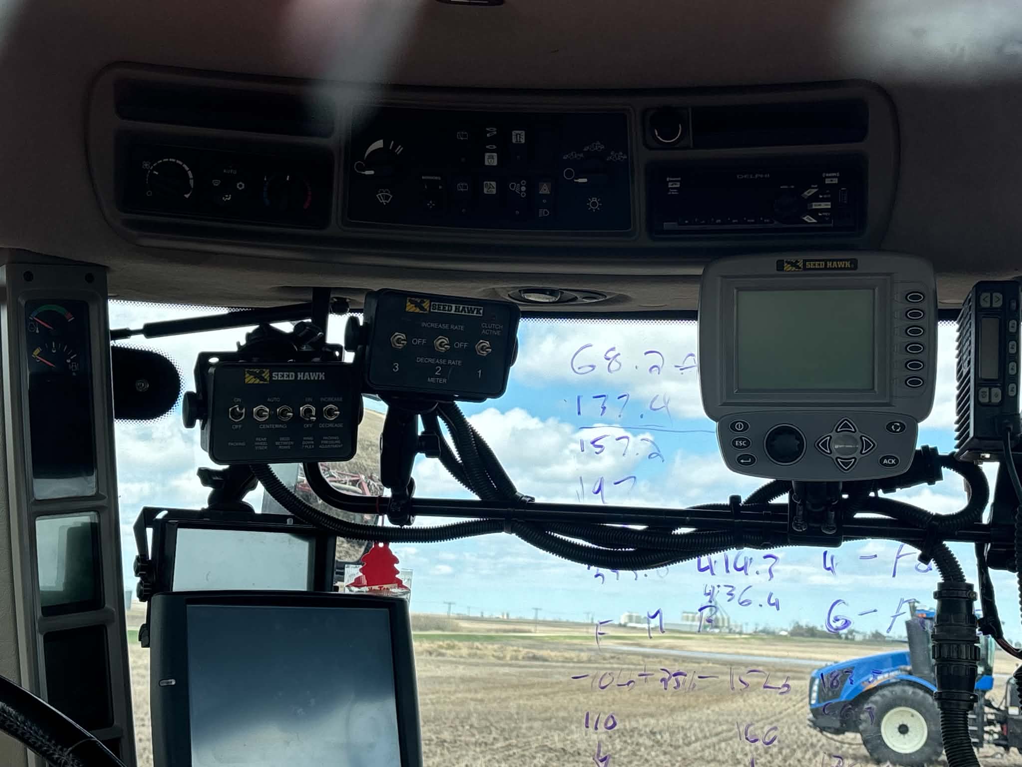 2011 Seed Hawk 5012 & 500 Air Drill