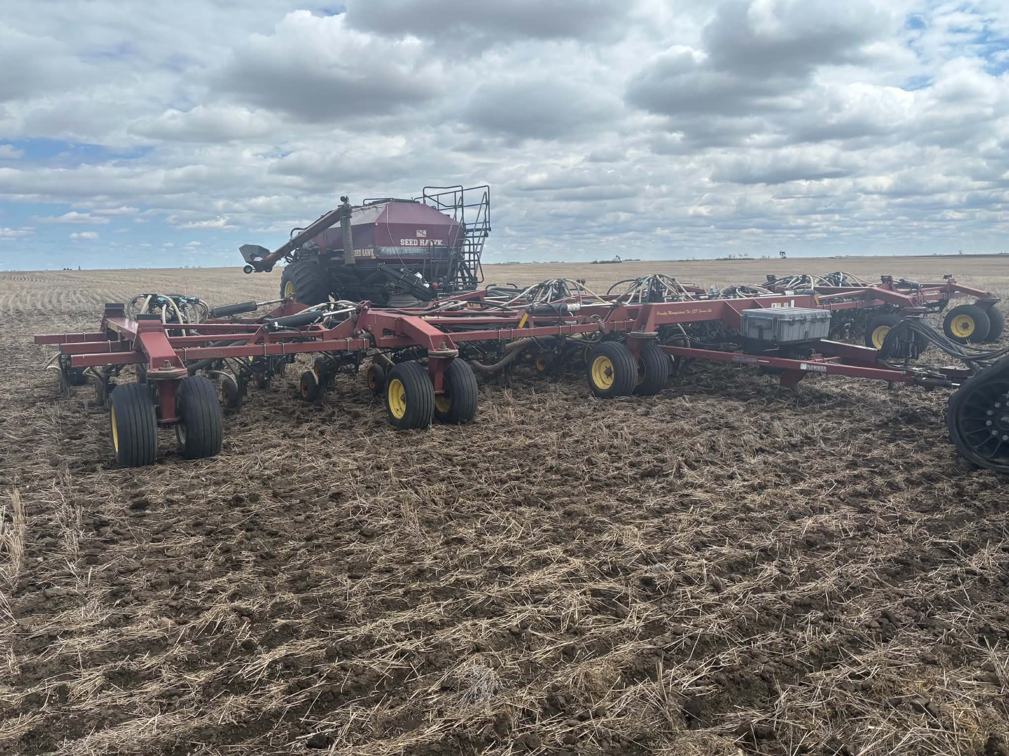 2011 Seed Hawk 5012 & 500 Air Drill