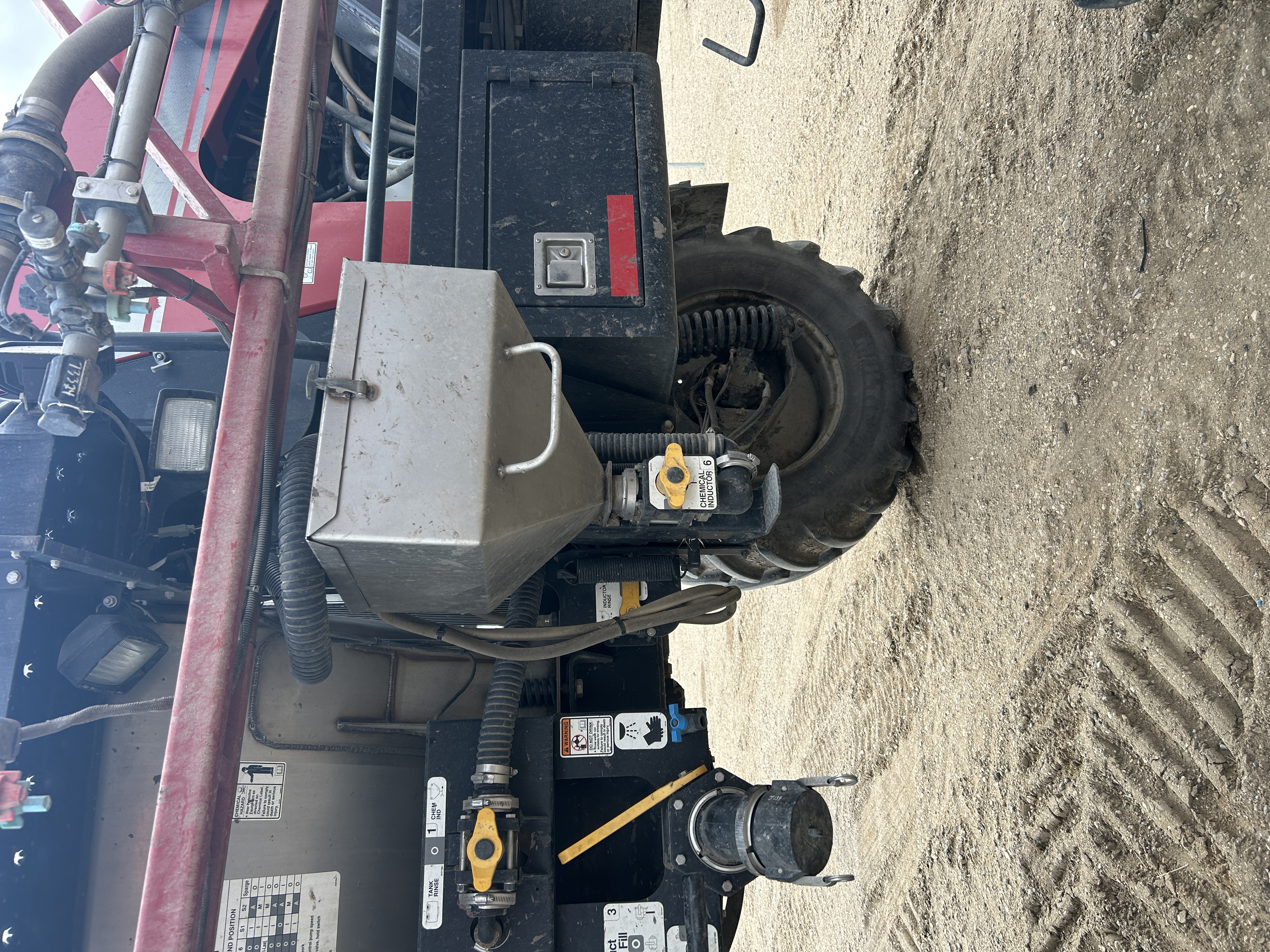 2012 Case IH Patriot 3330 Sprayer/High Clearance