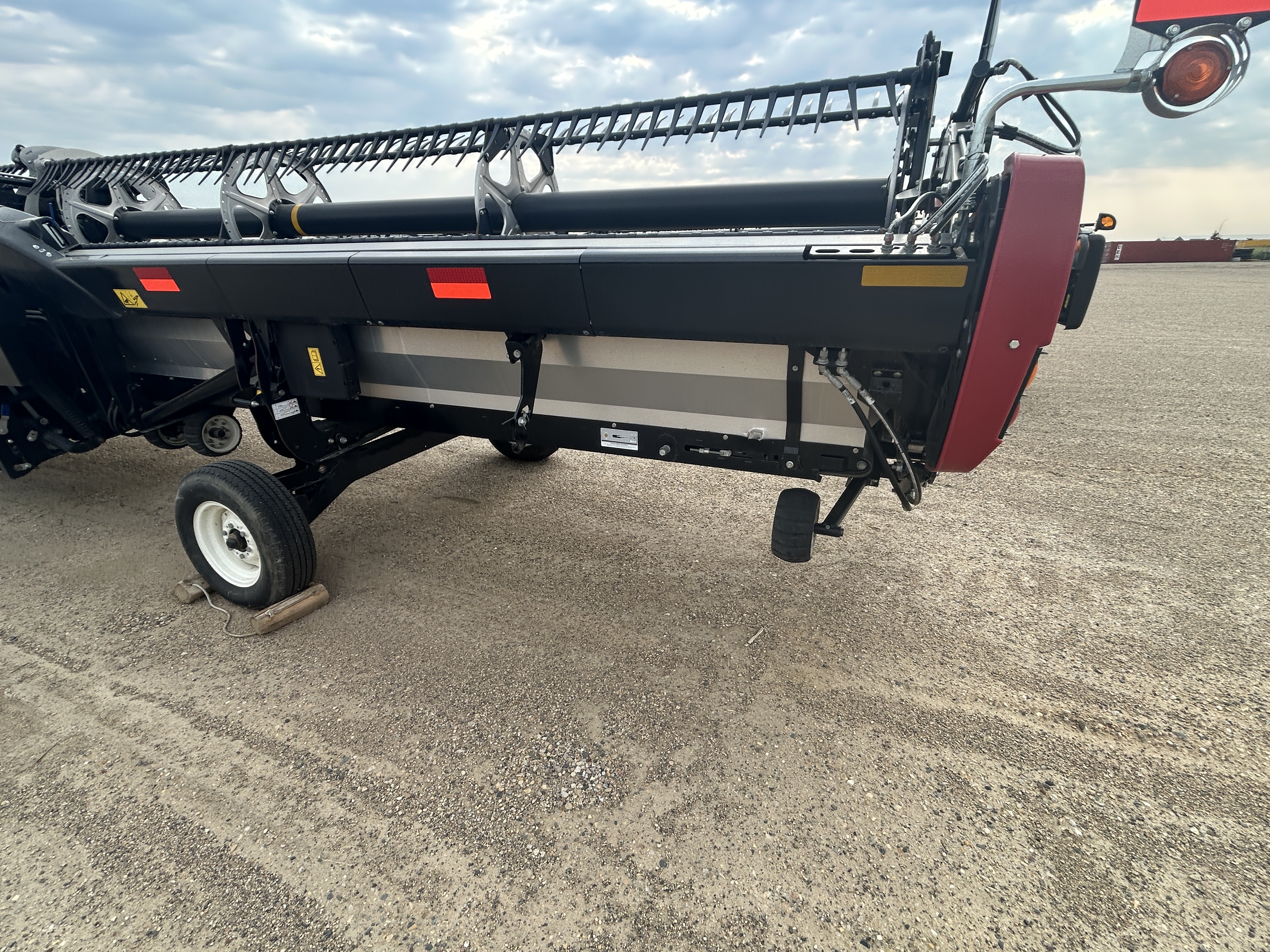 2024 MacDon FD240 Header Combine