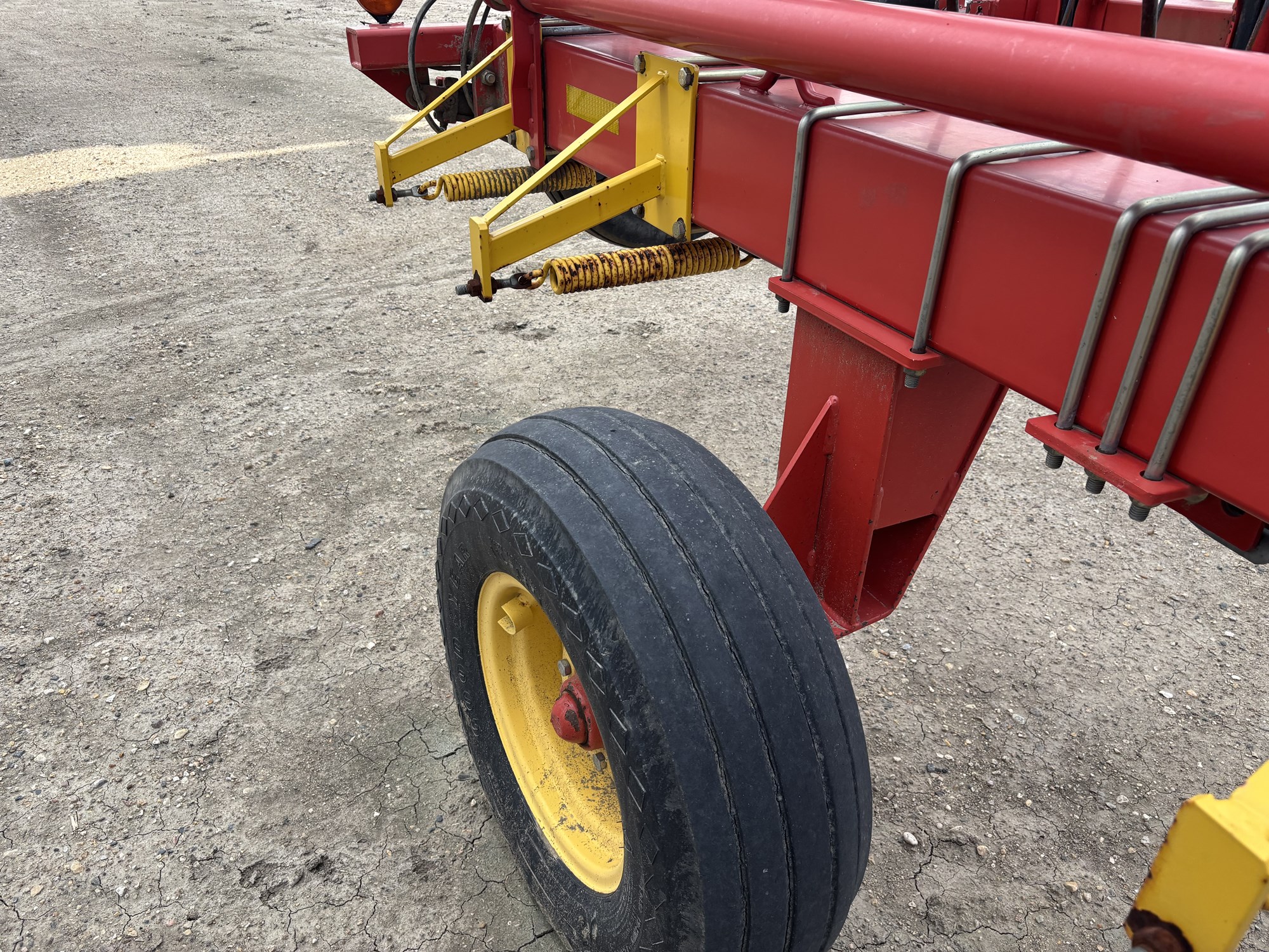 2011 Bourgault 7200-72 Harrow Heavy