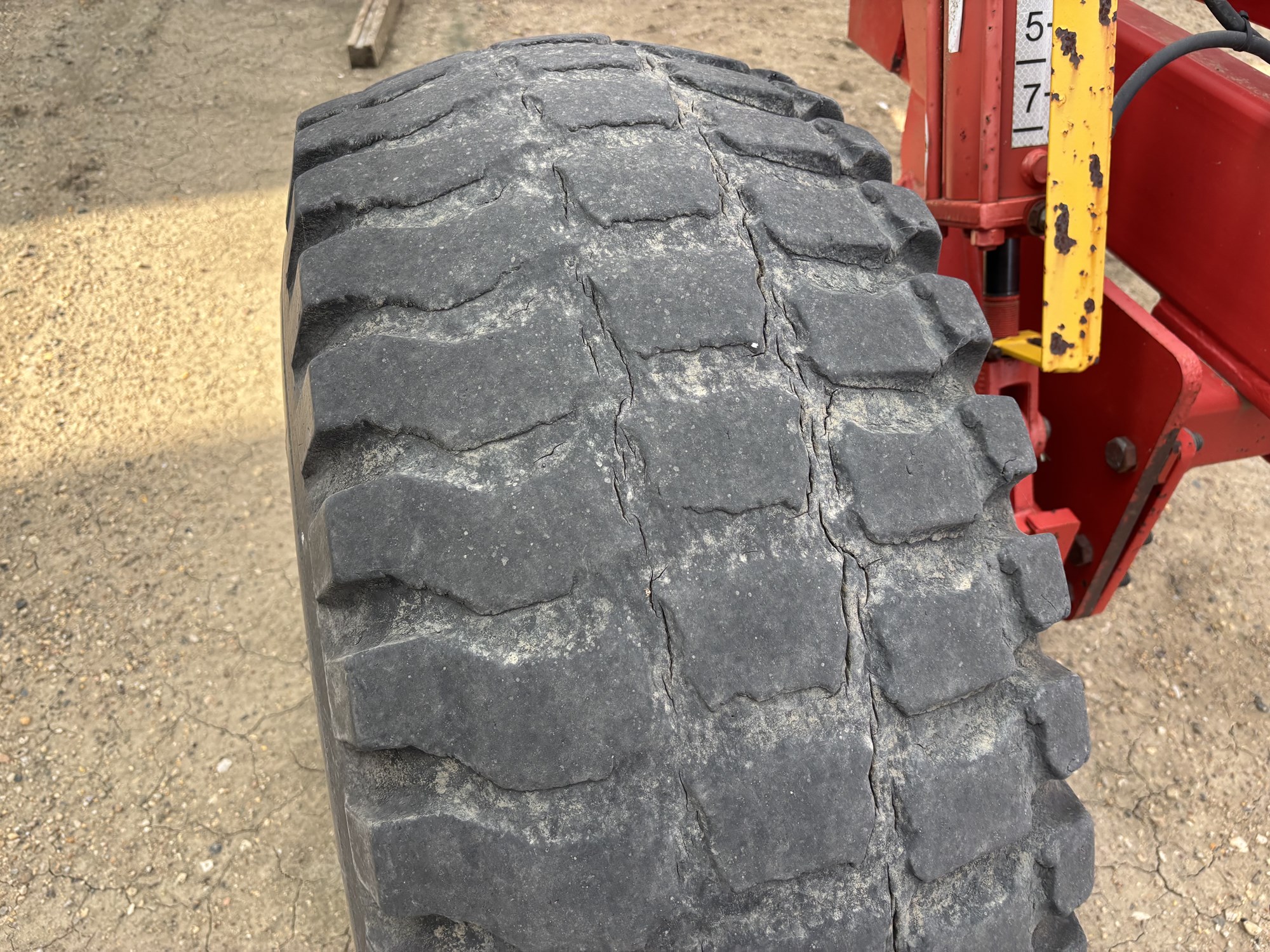 2011 Bourgault 7200-72 Harrow Heavy