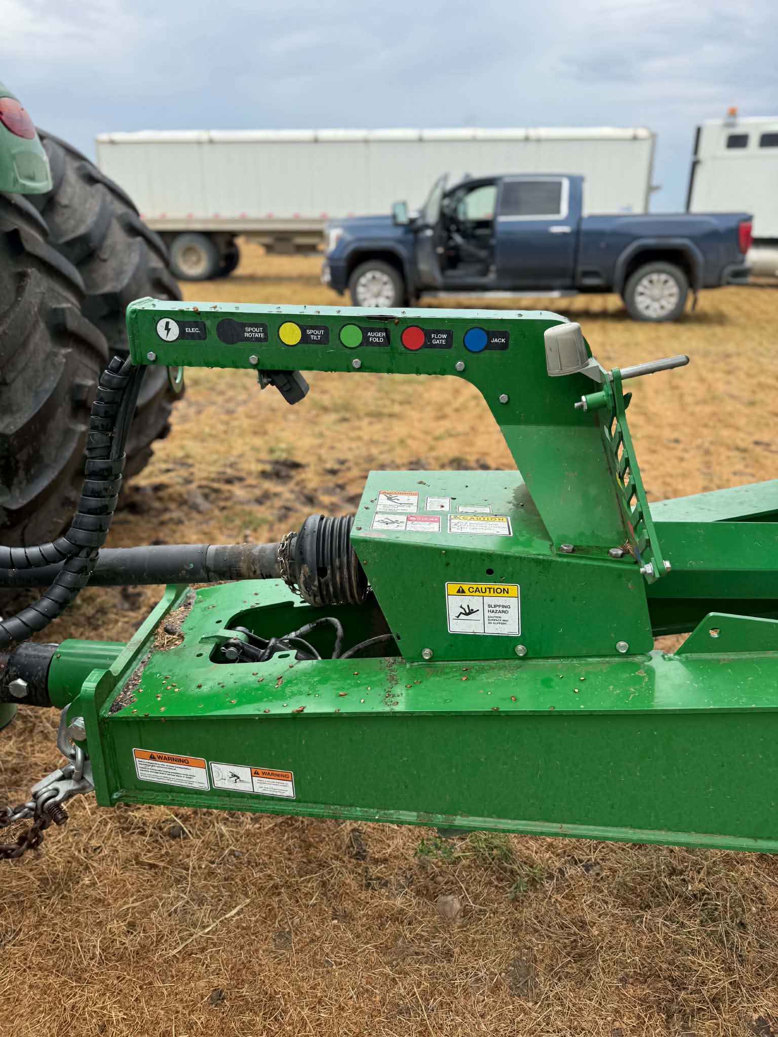 2023 Brandt 1520XT Grain Cart
