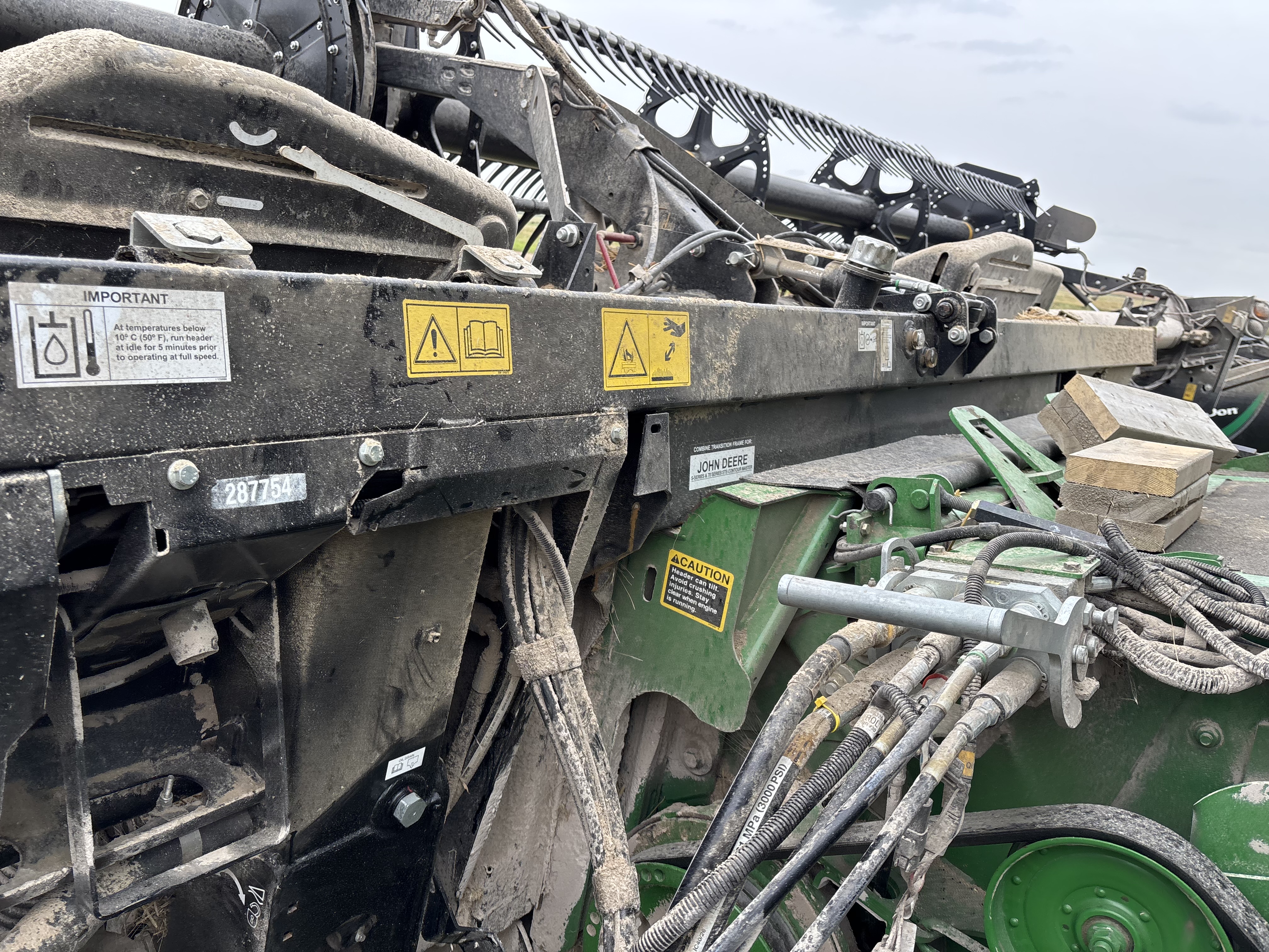 2020 MacDon FD140 Header Draper Flex