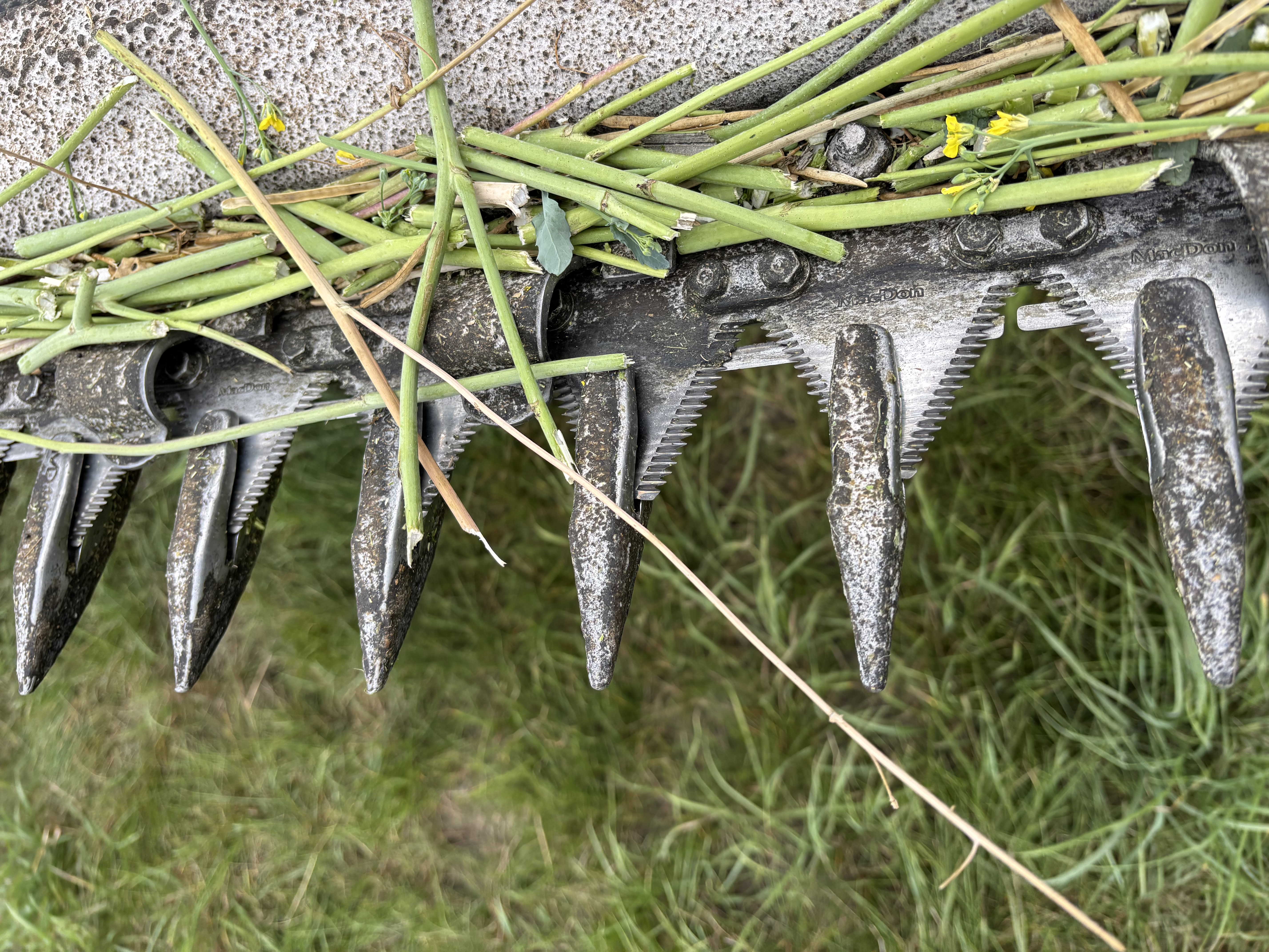 2018 MacDon FD140 Header Draper Flex