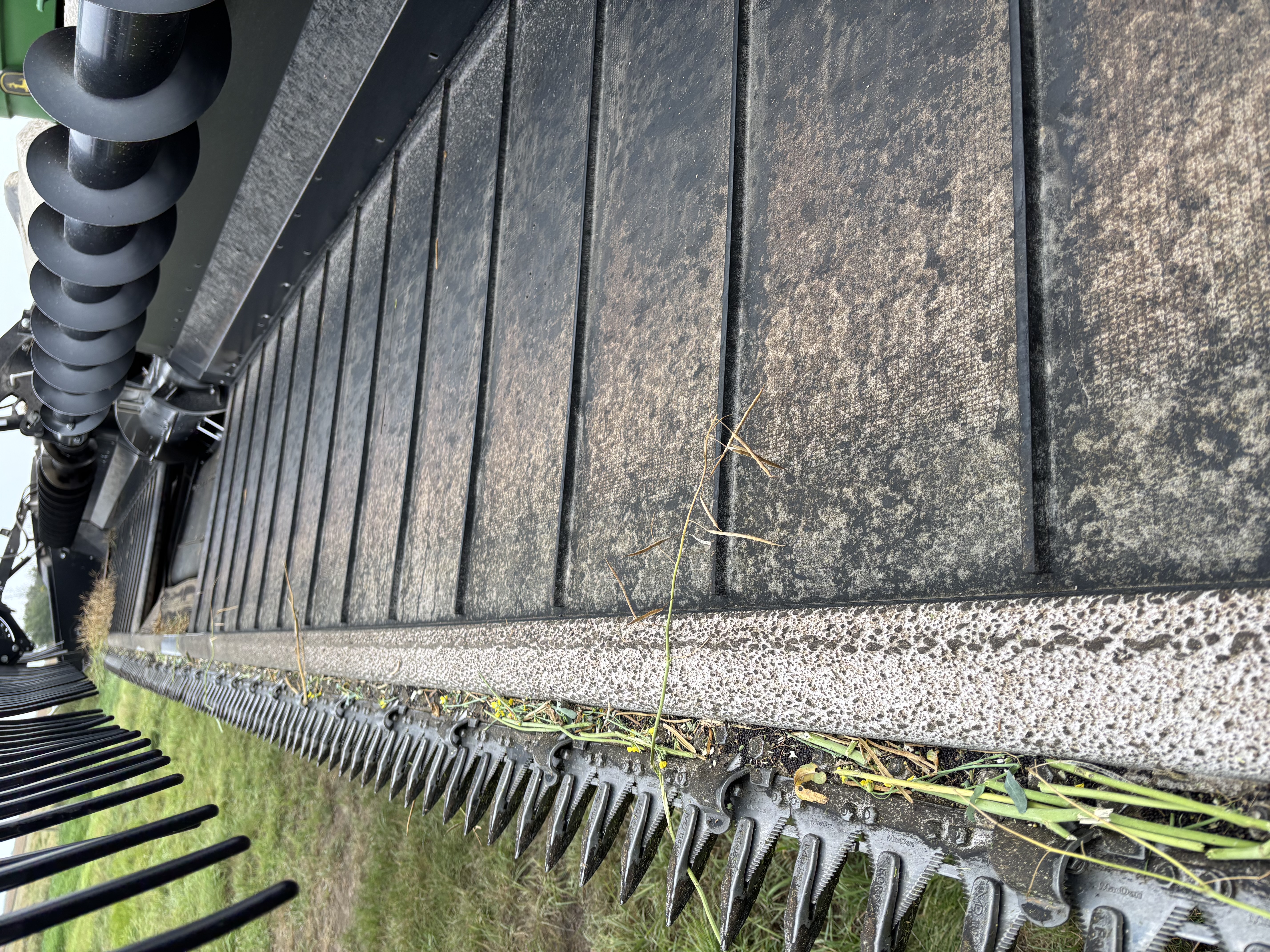 2018 MacDon FD140 Header Draper Flex