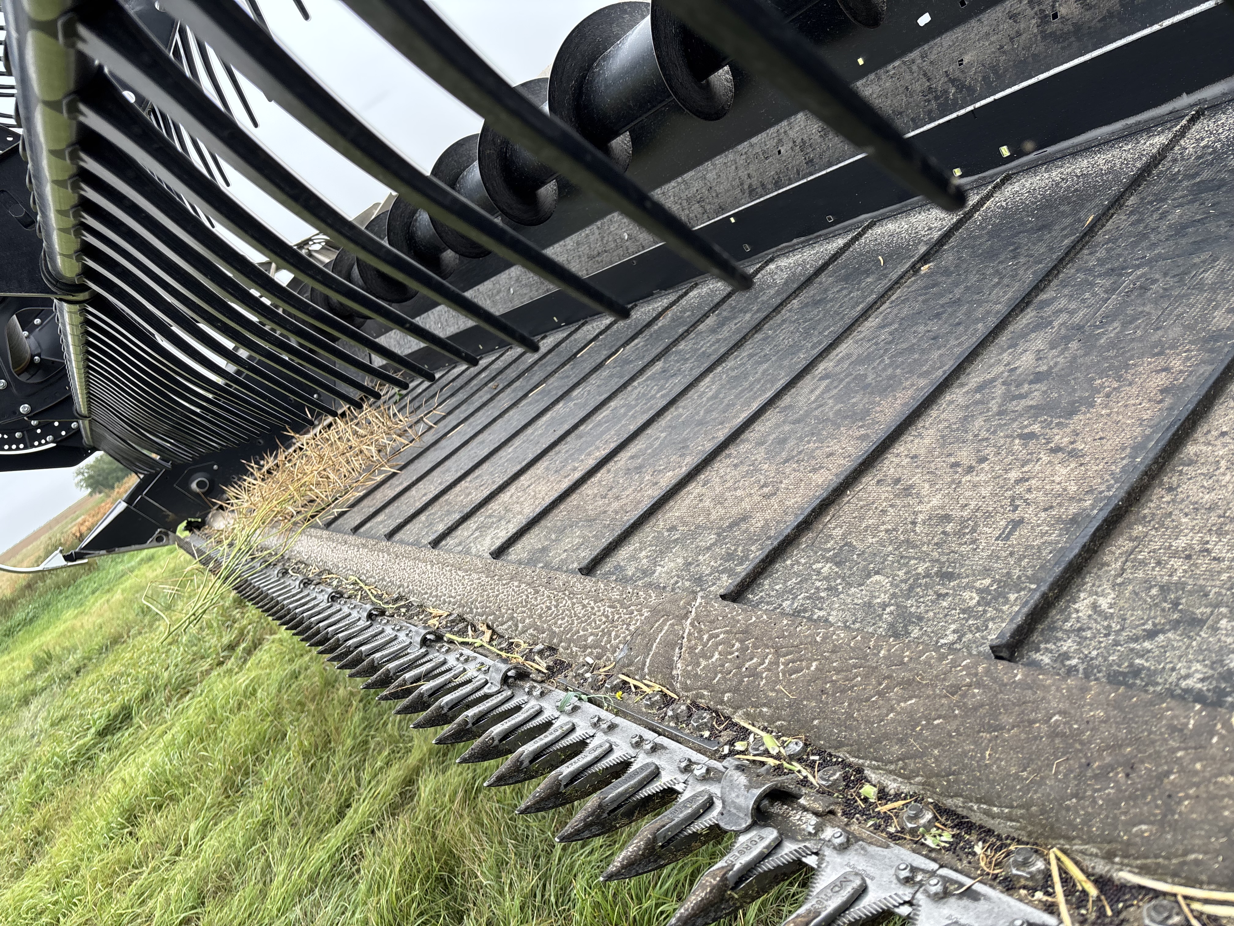 2018 MacDon FD140 Header Draper Flex