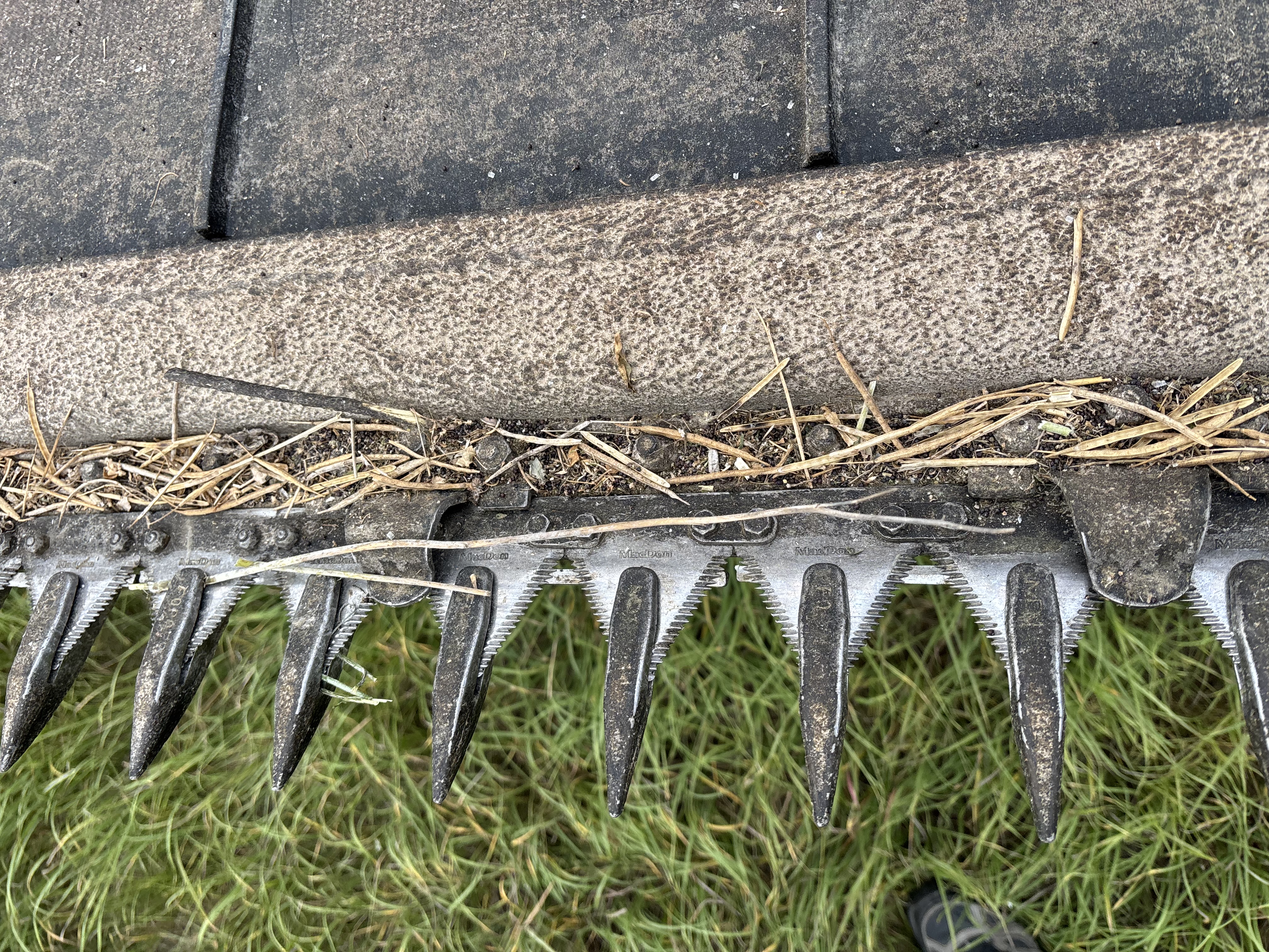 2018 MacDon FD140 Header Draper Flex