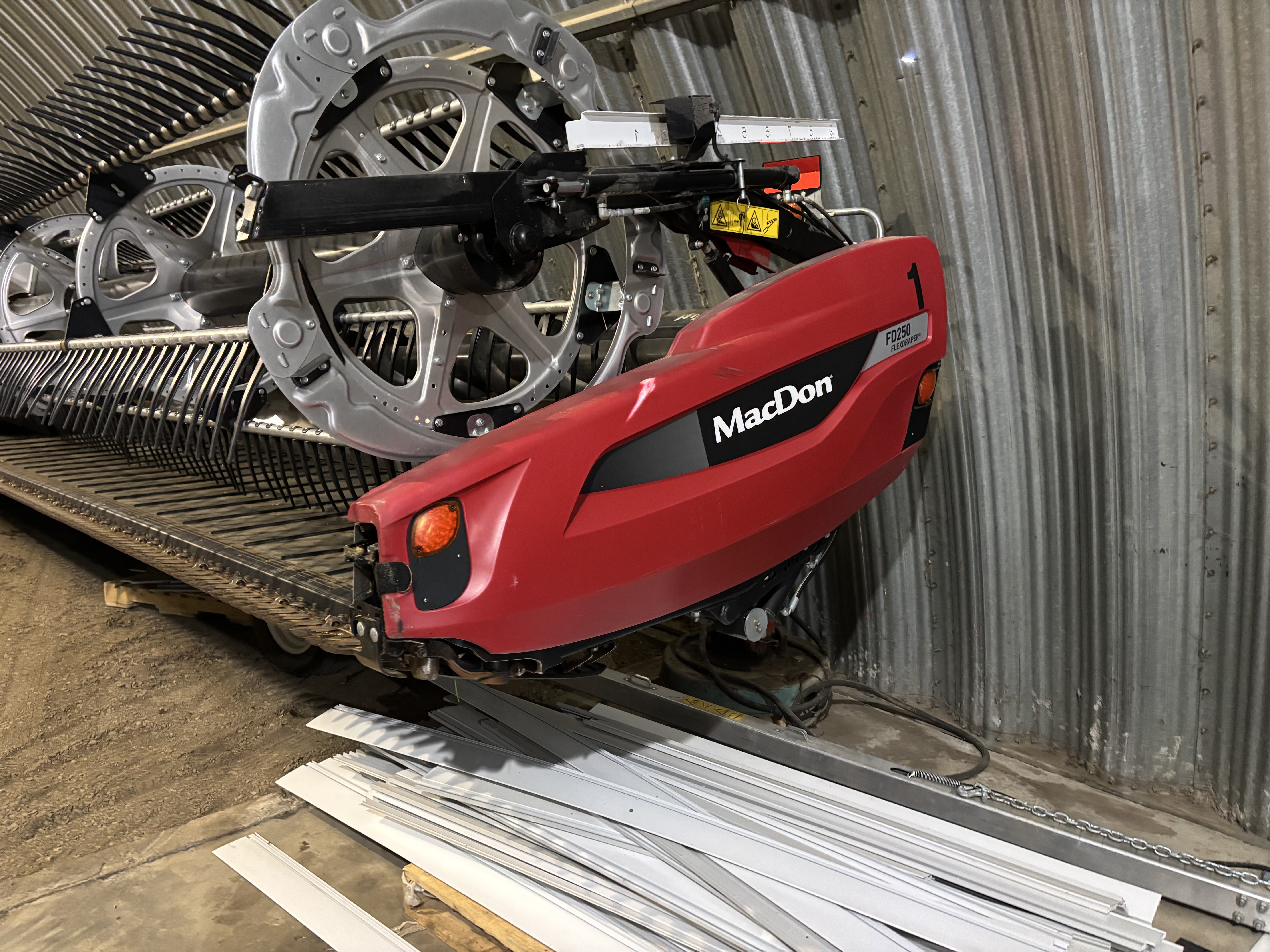 2022 MacDon FD250 Header Draper Flex