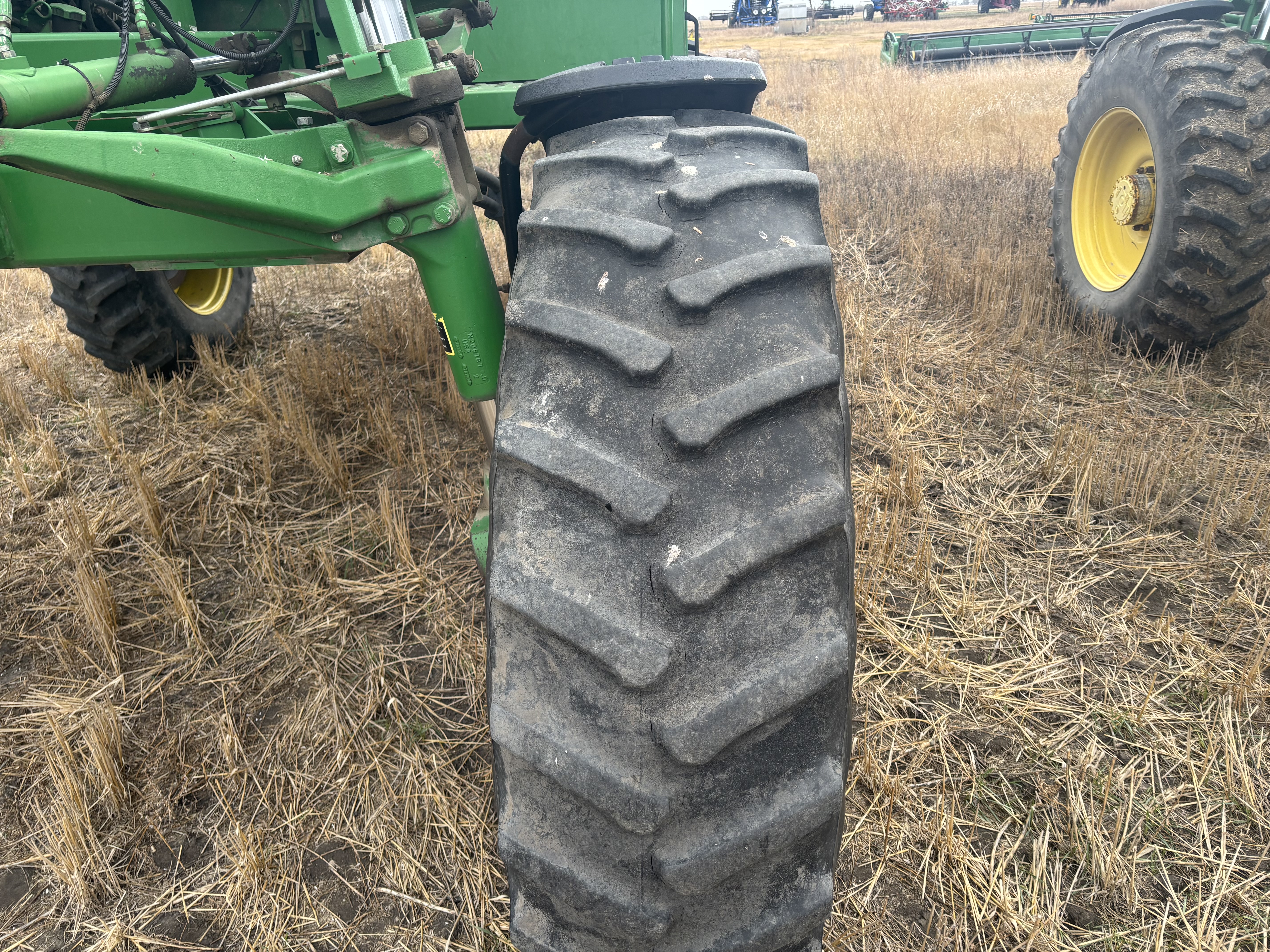 2001 John Deere 4710 Sprayer/High Clearance