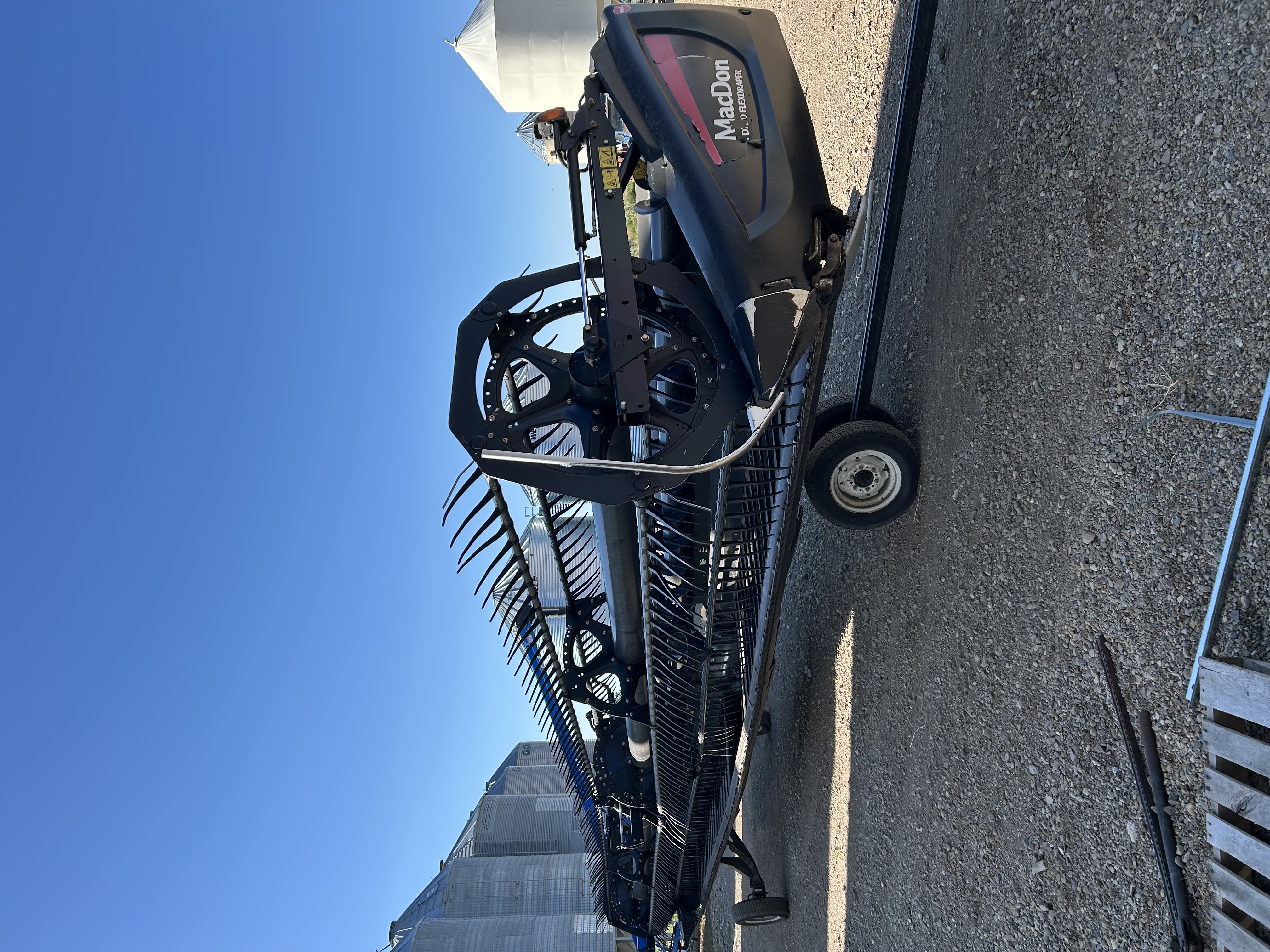2017 MacDon FD75-40 Header Draper Flex
