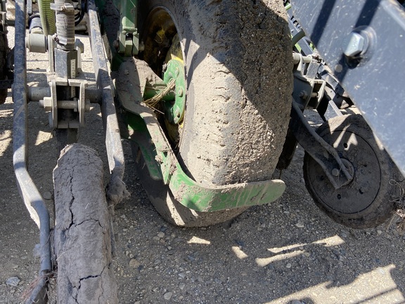 2013 John Deere 1870 Air Seeder