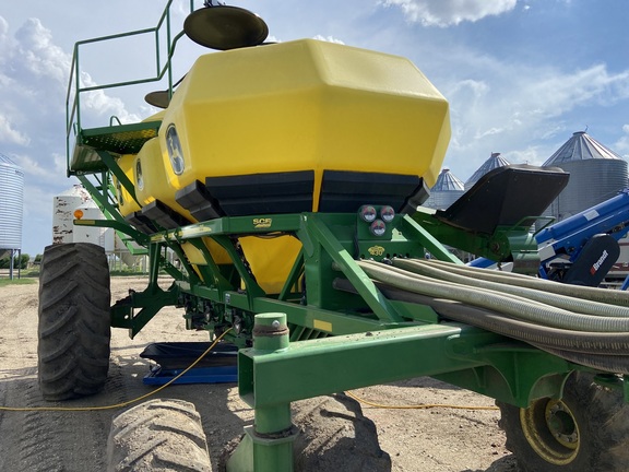 2013 John Deere 1870 Air Seeder