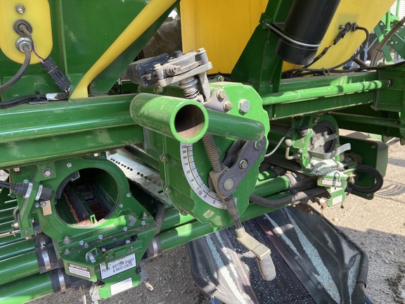 2013 John Deere 1870 Air Seeder