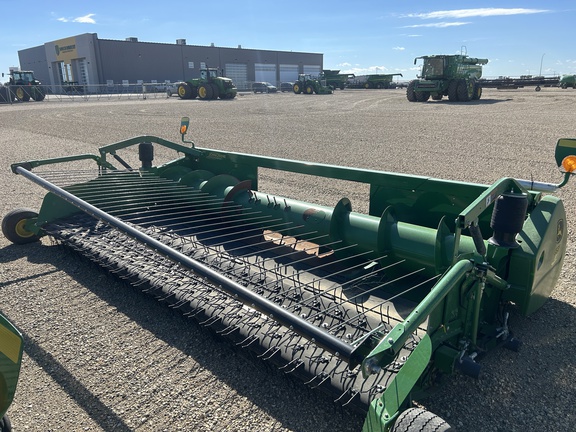 2016 John Deere 615P Header Combine