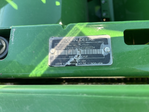 2017 John Deere 615P Header Combine