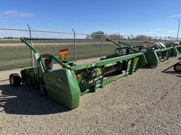 2017 John Deere 615P Header Combine