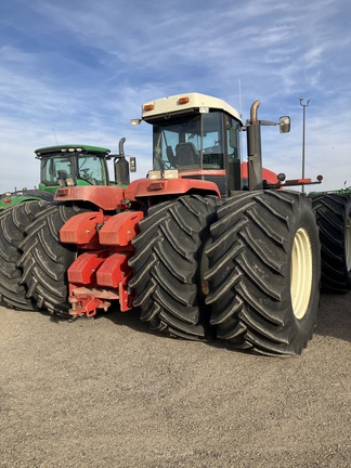 2004 Versatile 2425 Tractor 4WD