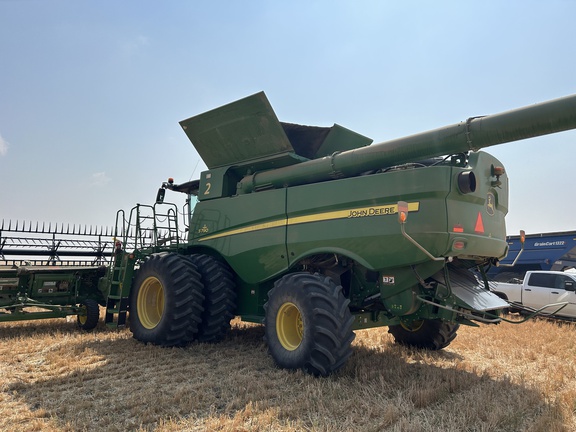 2020 John Deere S790 Combine