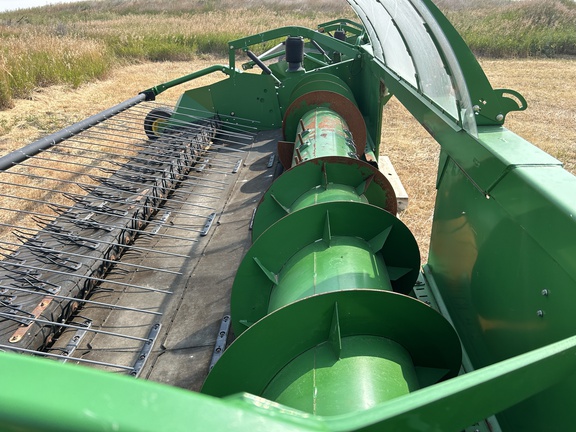 2014 John Deere 615P Header Combine