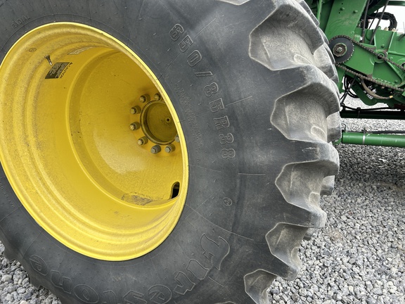 2015 John Deere S690 Combine