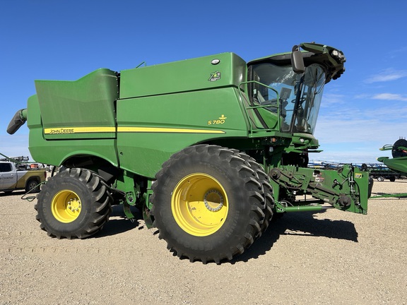 2022 John Deere S780 Combine