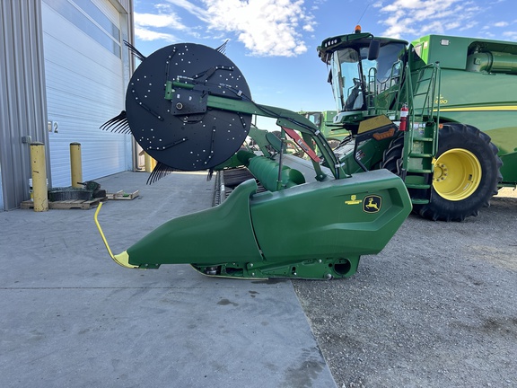 2022 John Deere RD40F Header Combine