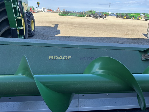 2022 John Deere RD40F Header Combine