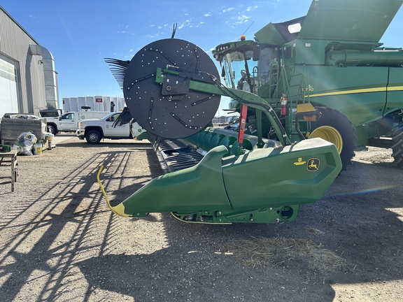 2022 John Deere RD40F Header Combine