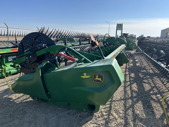 2022 John Deere RD40F Header Combine