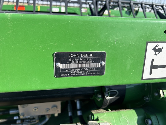 2022 John Deere RD40F Header Combine