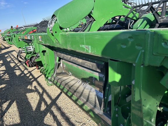 2022 John Deere RD40F Header Combine