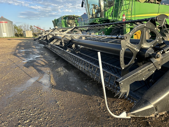 2017 MacDon FD75-45 Header Combine