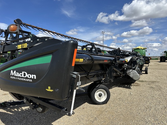 2017 MacDon FD75-45 Header Combine