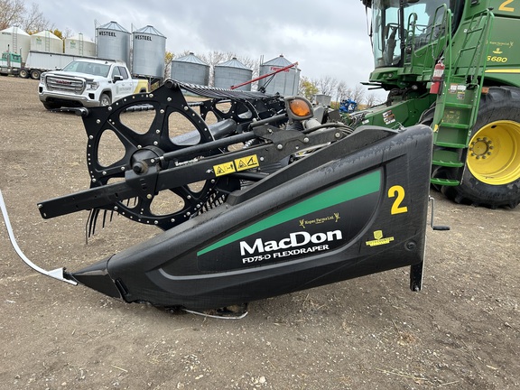 2017 MacDon FD75-45 Header Combine