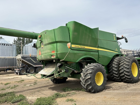 2018 John Deere S790 Combine