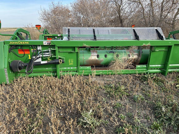 2018 John Deere 615P Header Combine