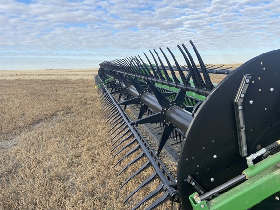 2018 John Deere 645FD Header Combine