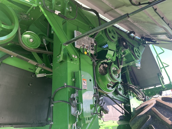 2024 John Deere X9 1100 Combine