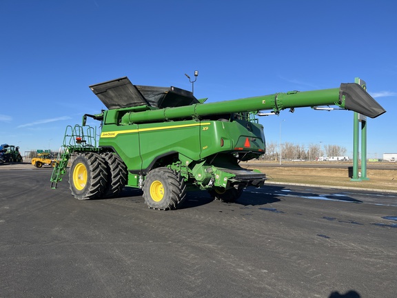 2024 John Deere X9 1100 Combine