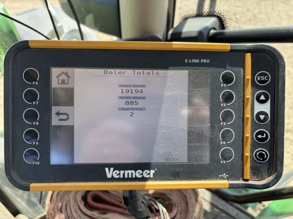 2015 Vermeer 605N Baler/Round