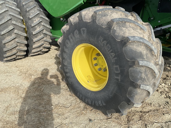 2019 John Deere S780 Combine