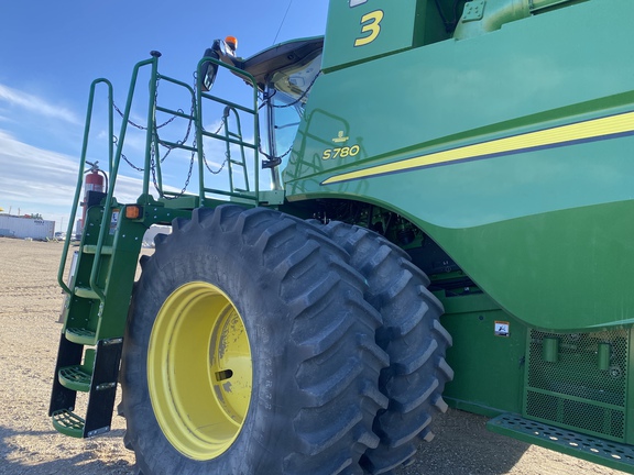 2019 John Deere S780 Combine